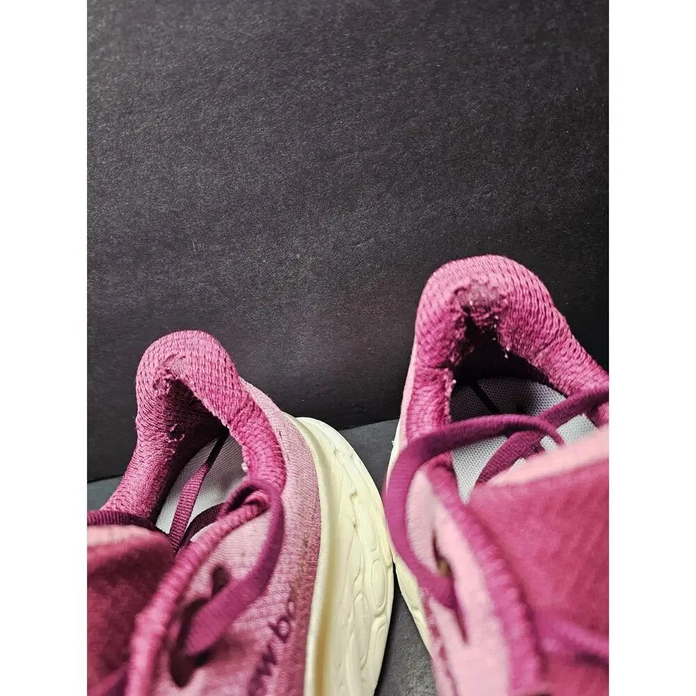 New balance Women 8 Comfy footwear